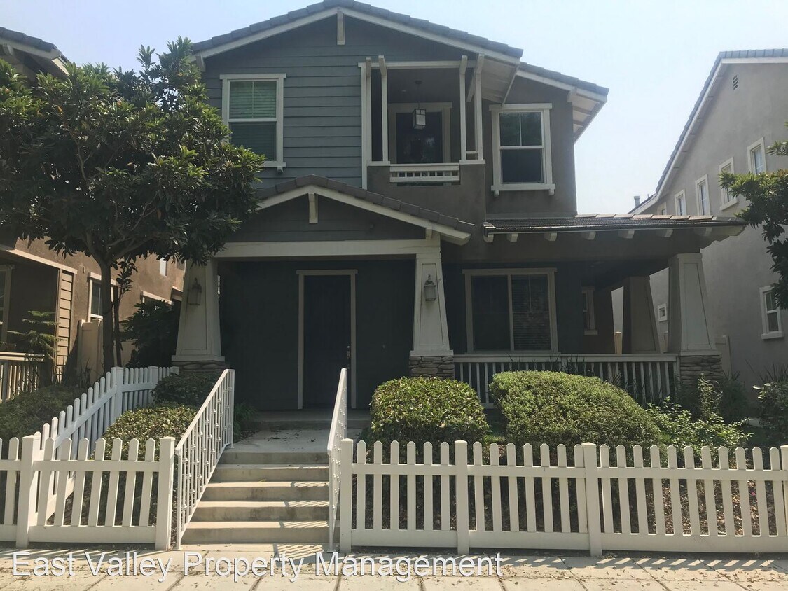 Foto principal - 4 br, 2.5 bath House - 11206 Dewitt Dr