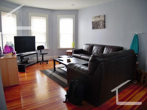 Building Photo - 7 Denby Rd