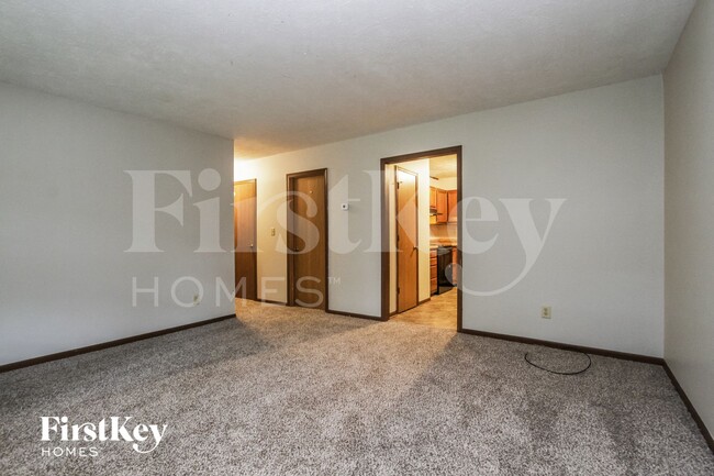 Building Photo - 5132 Carob Ct