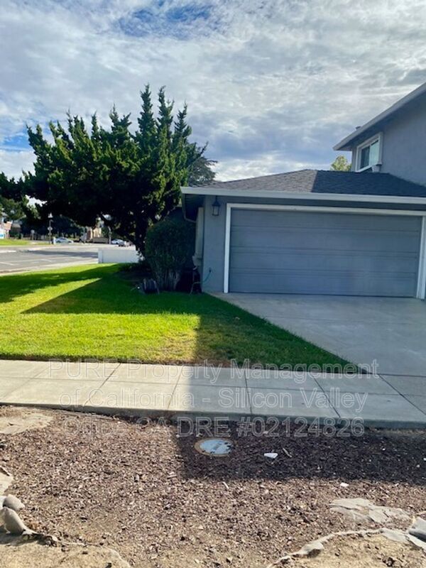 Foto del edificio - 5831 Beswick Dr