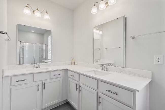 Foto del edificio - 2053 Ainsley Dr