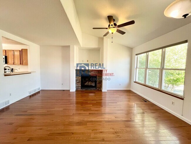 Foto del edificio - 4353 Witches Hollow Ln