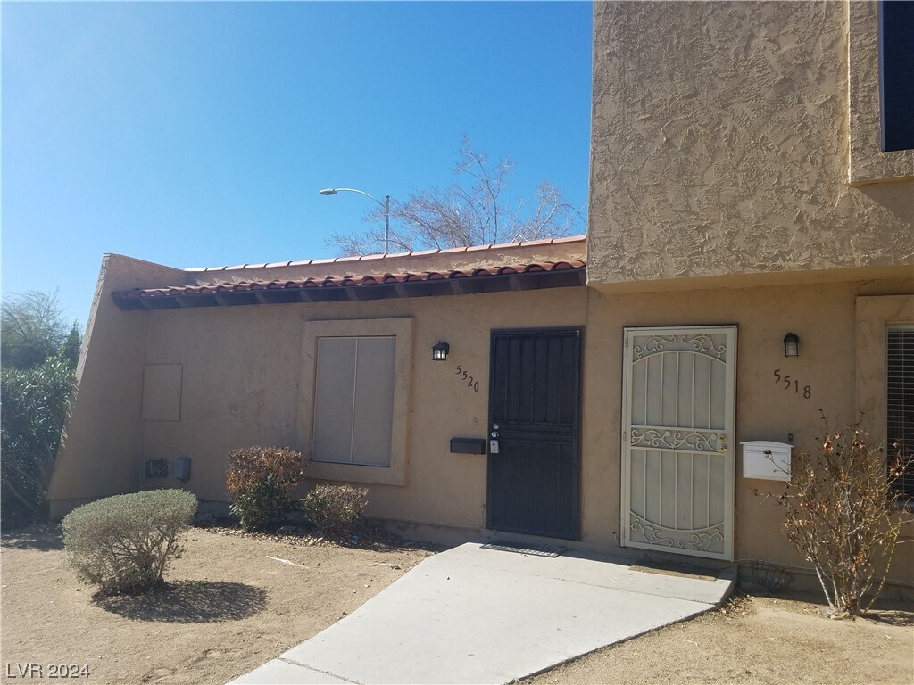 Primary Photo - 5520 W Lake Mead Blvd
