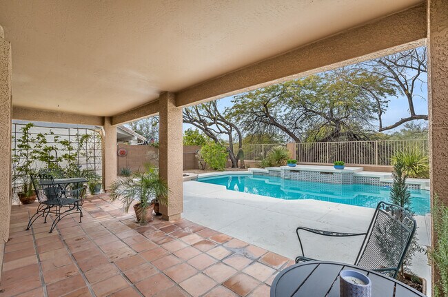 Foto del edificio - 4232 E Montgomery Rd