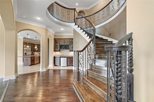 Building Photo - 19182 Grandview Point