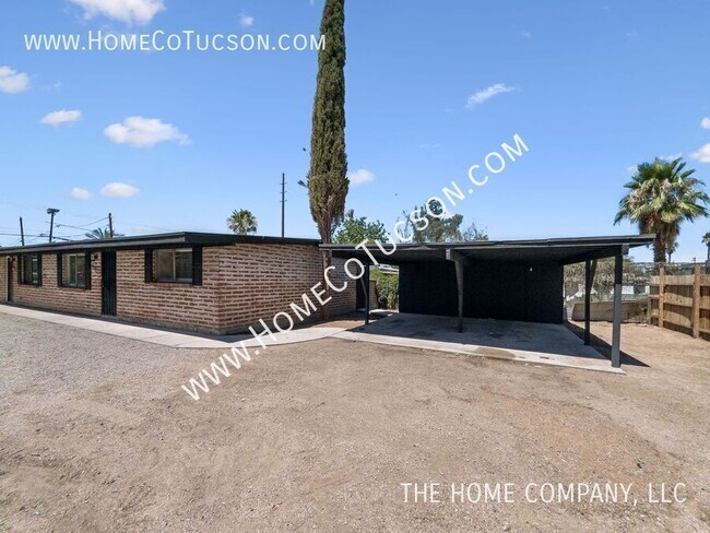 Building Photo - 4537 E Fairmount St