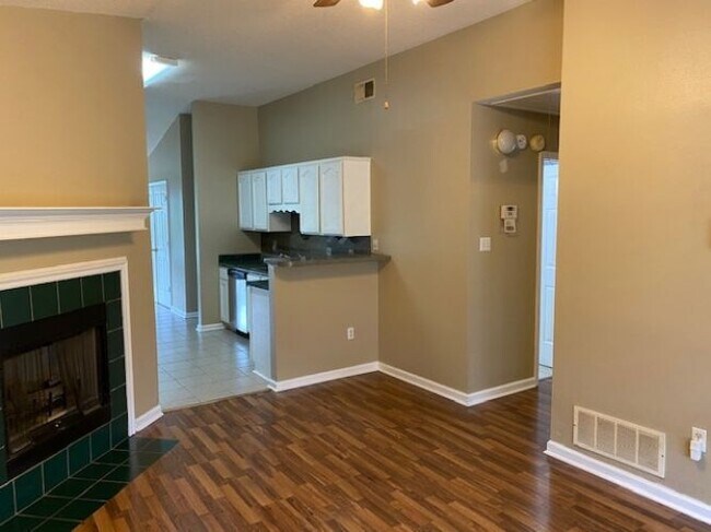 Building Photo - 97 Harmony Dr E