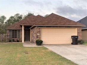 Building Photo - 3303 Grand Lake Dr