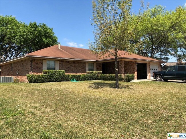 Building Photo - 1516 Willow Creek Rd