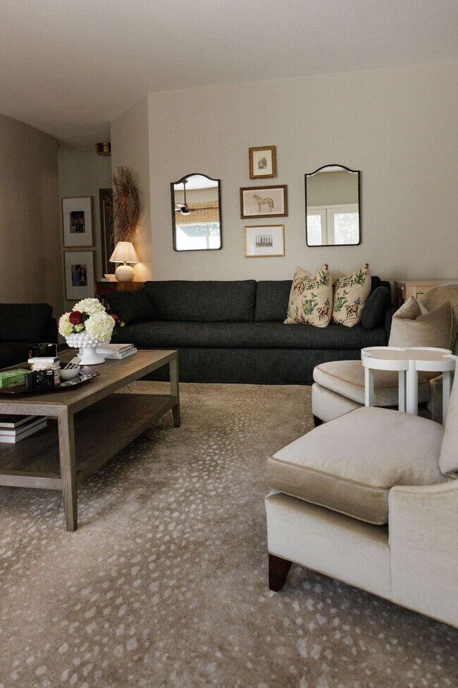 Foto del edificio - This Home Won't Last!!!!