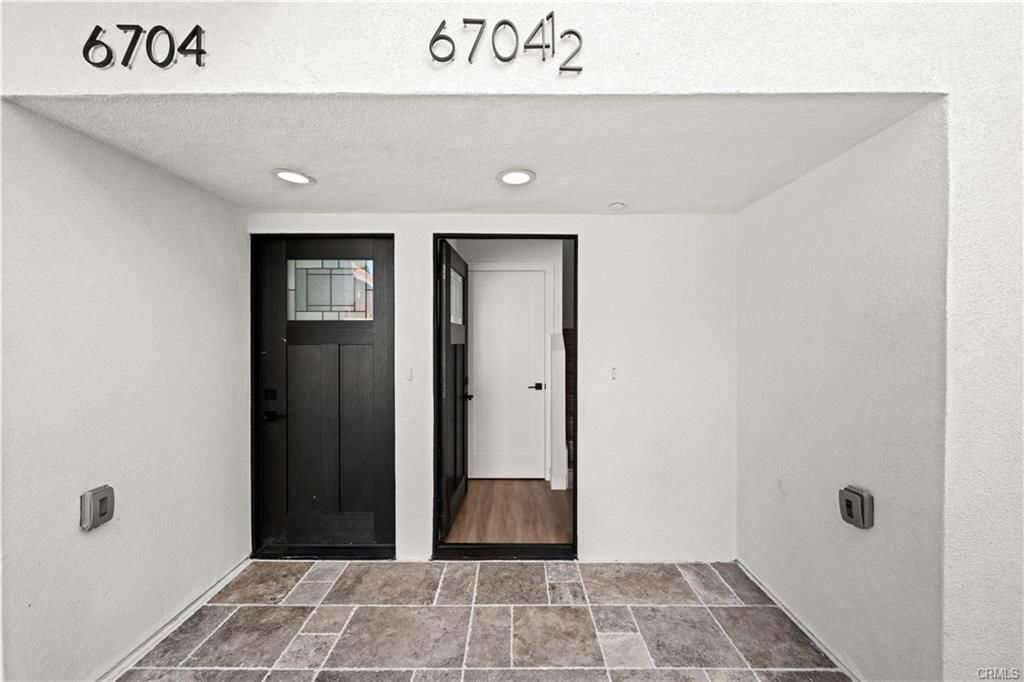 Building Photo - 6704 Kester Ave