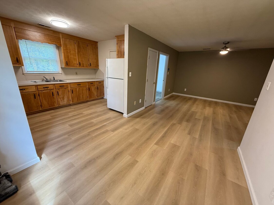 Foto principal - 15487 W James Anderson Hwy