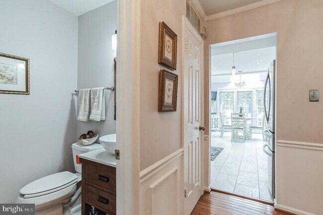 Foto del edificio - 6156 Wellington Commons Dr