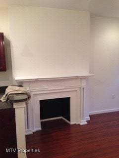 Building Photo - 8 E Eager St