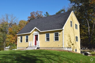 Building Photo - 13 Highland Ave