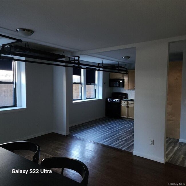 Foto del edificio - 113-13 Greenridge Ave