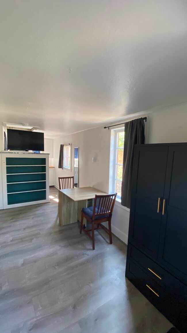 studio main space - Chi Alpha Women’s House