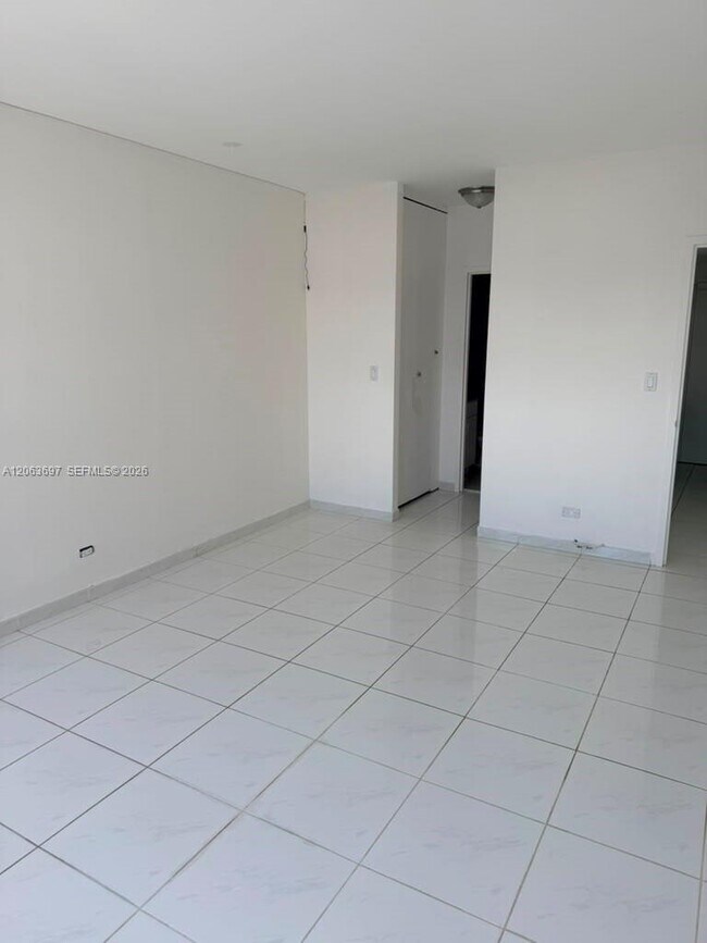 Foto del edificio - 7441 Wayne Ave