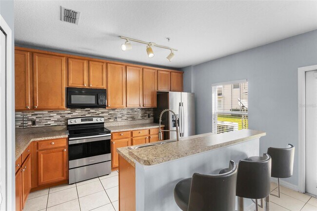 Foto del edificio - 2075 Cypress Bay Blvd