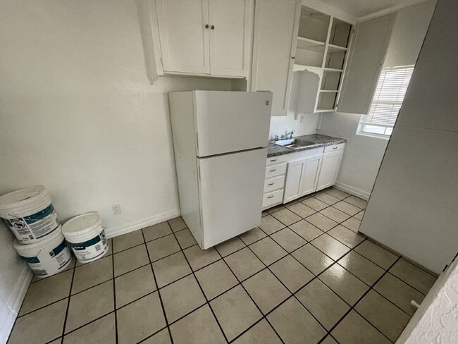 Building Photo - One bedroom apartment near Downtown OKC