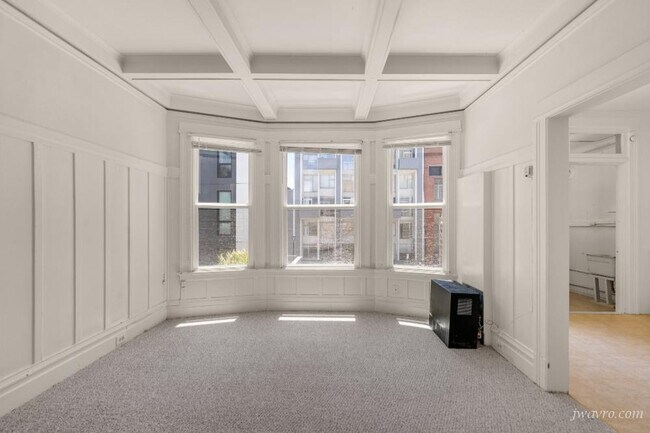 Building Photo - 1561 Pine St