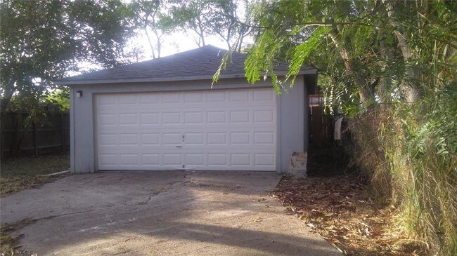 Building Photo - 8189 Stillwell Ln