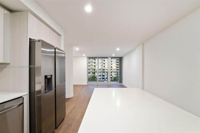 Foto del edificio - 1500 Bay Rd