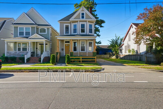 Building Photo - 527 W 26th St