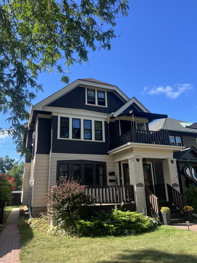 Front of Duplex Home - 1407 E Elmdale Ct