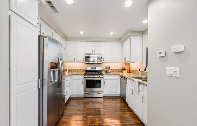 Foto del edificio - 2755 Dietrich Dr