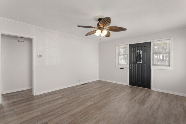 Foto del edificio - 724 Northwood Dr