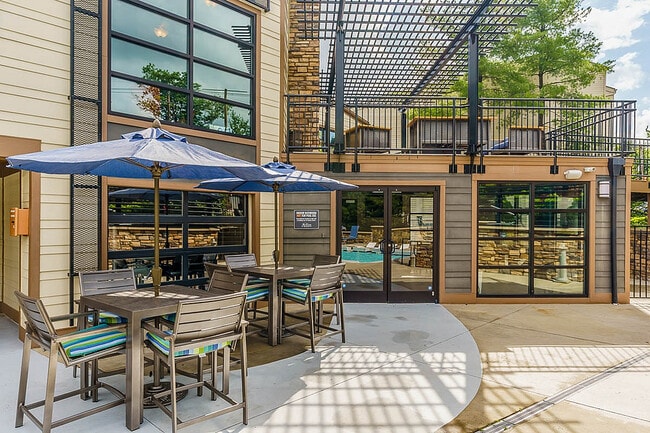 Resort-Style Pool and Sundeck - Creeks on Kirklevington