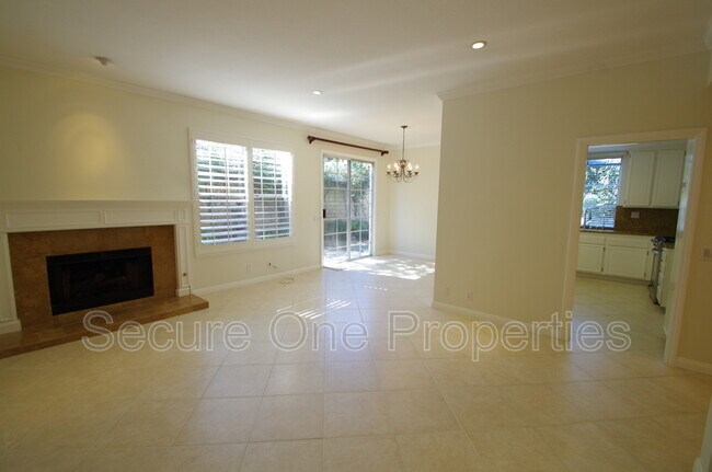 Building Photo - 30994 Minute Man Way