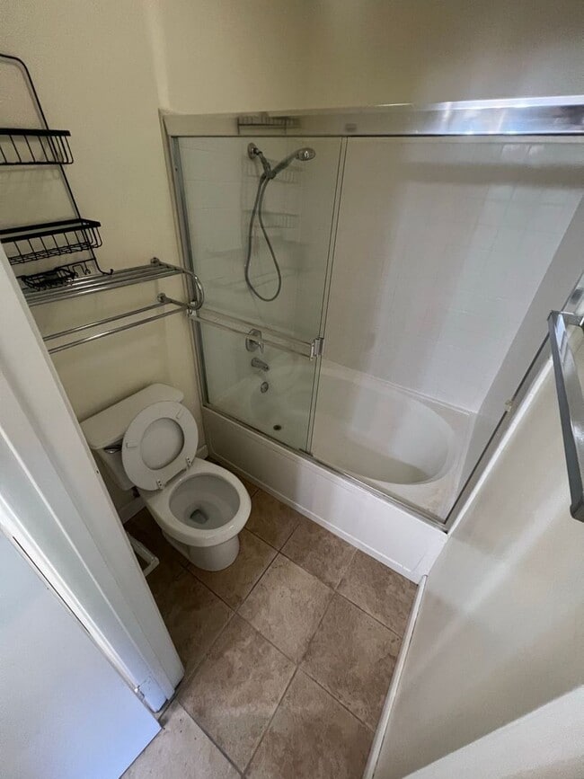 Foto del edificio - **Charming 1bed 1bath Condo located in the...