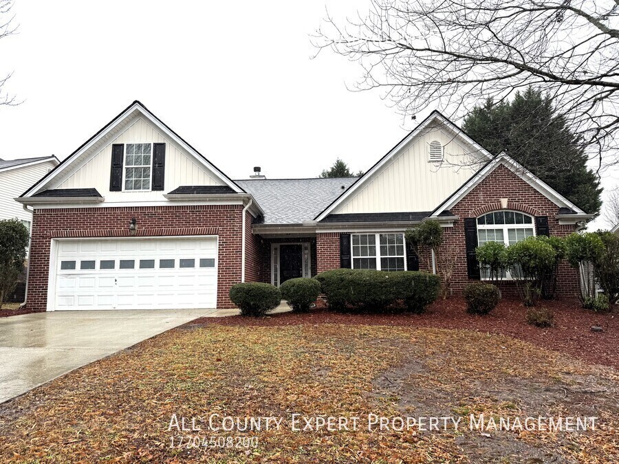 Foto principal - 2533 Carleton Gold Rd