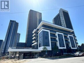 Building Photo - 5105-5105 Hurontario St