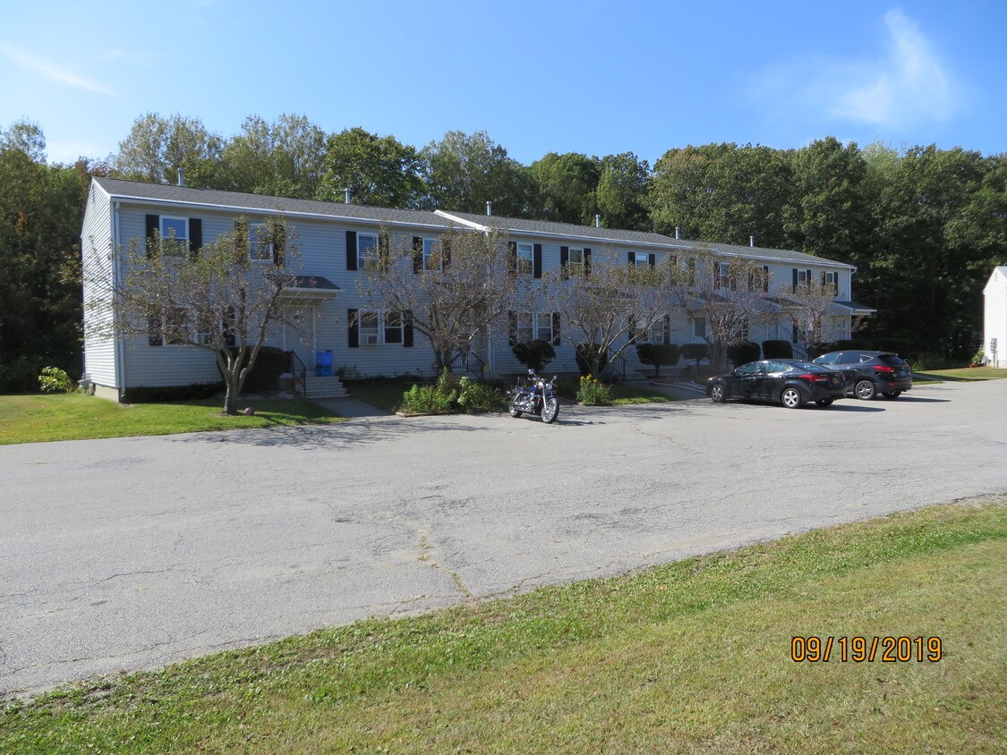 173 Julie Dr, Colchester, VT 05446 Apartments in Colchester, VT