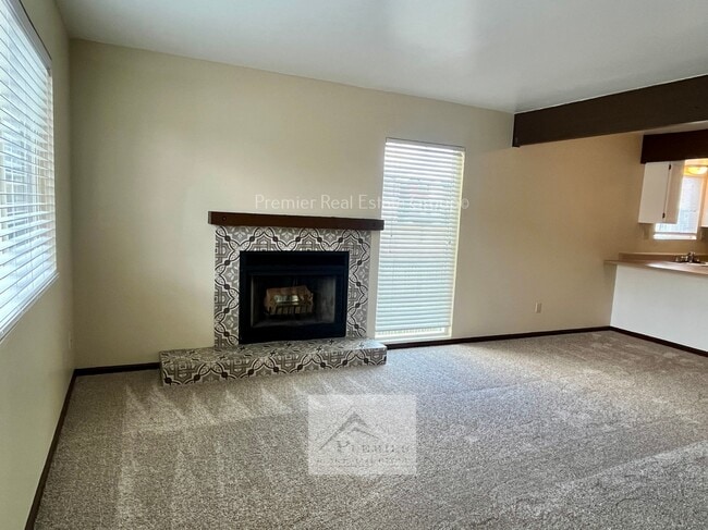 Foto del edificio - 2437 Cherokee Park Pl