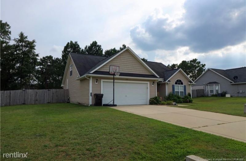 Primary Photo - 4 br, 3 bath House - 112 Holly Oak Cir