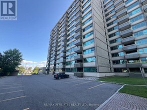Building Photo - 555-555 Brittany Dr