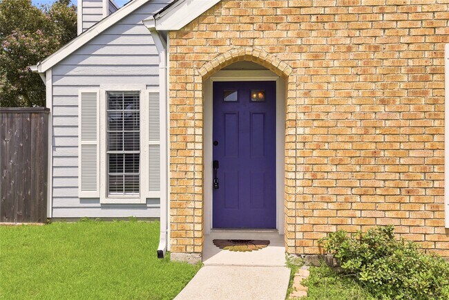 Foto del edificio - 16625 Ivy Grove Dr