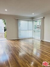 Building Photo - 1438 S Barrington Ave