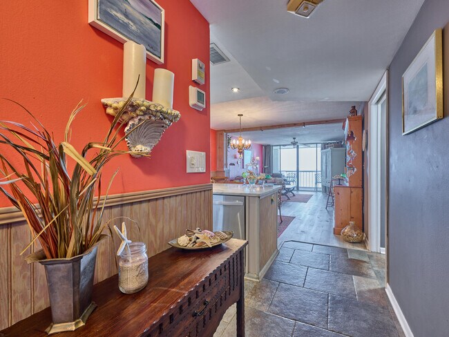 Building Photo - 10600 S Ocean Dr