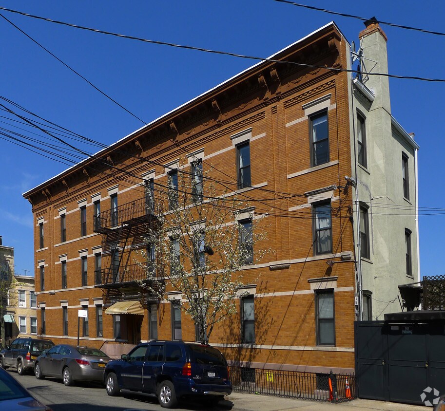 Primary Photo - 59-05 70th Ave