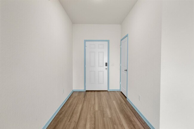 Building Photo - 5010 Jovian