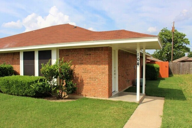 Foto del edificio - 104 Trey Ct