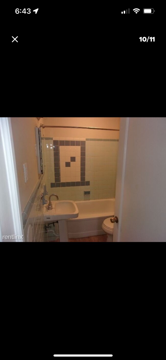 Foto del edificio - 3893 Cresthaven Dr