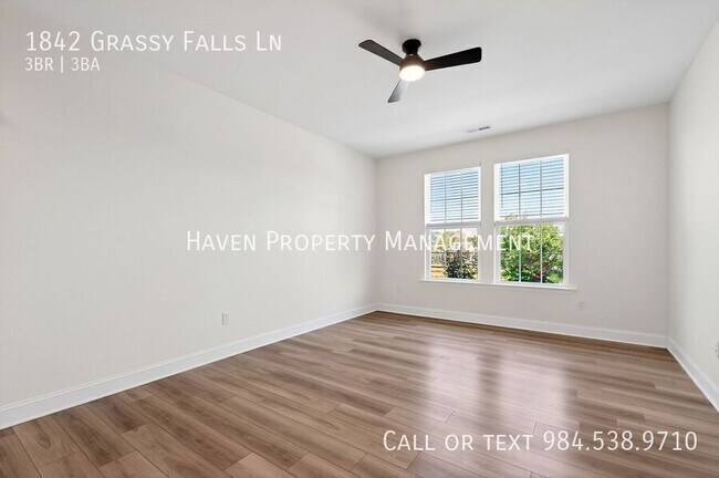 Foto del edificio - 1842 Grassy Falls Ln