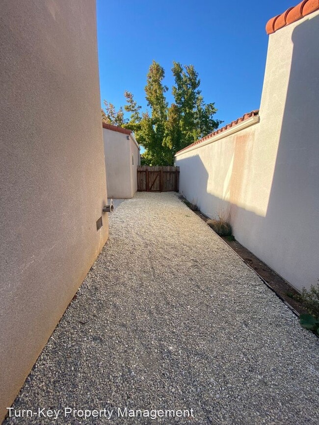 Building Photo - 2 br, 2 bath House - 917 Patria Cir