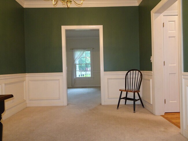 Foto del edificio - 4 Bedroom 2.5 Bath Home in Powhatan Secondary